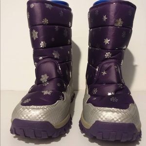 Coga Size 6.5 Winter Snow Boots